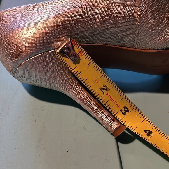 Nine West silver heels - Picture 9 of 9